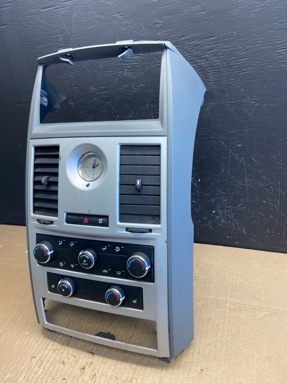 2008-2010 Dodge Grand Caravan Radio Bezel Climate Control Heat AC Heater ab979 D3
