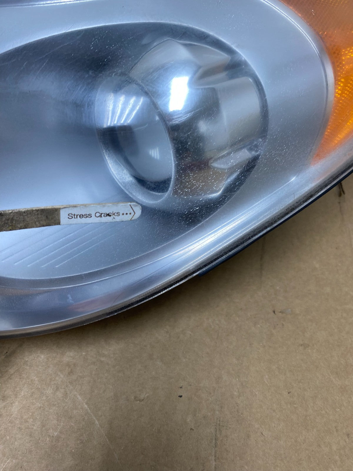 2007 to 2012 Hyundai Veracruz Left Driver LH Headlight Halogen AI2618 DW4