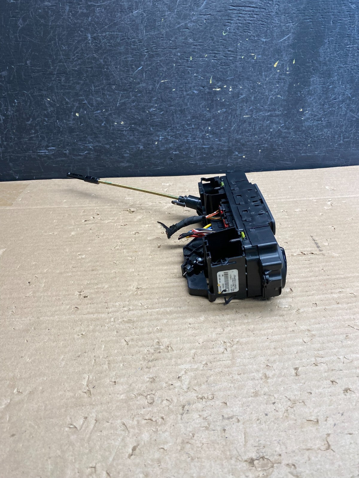2011 - 2014 Volkswagen Jetta Center Climate Control Panel AC Heater AG62391