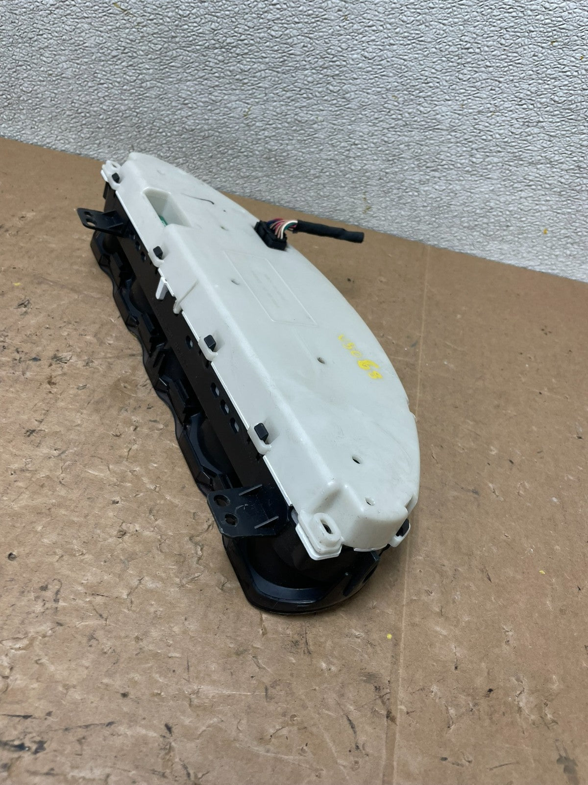 2014 2015 2016 GMC Acadia Speedometer Cluster V5068 DG4