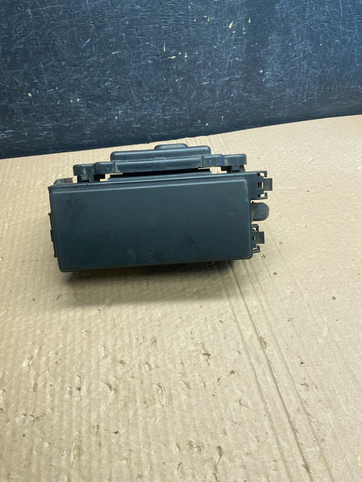 2005 Jeep Grand Cherokee Integrated Power Fuse Box 04839337ac AF6324 DG0