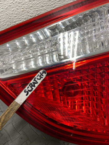 2007 to 2012 Hyundai Veracruz Right Passenger RH Inner Tail Light OEM C0271 DG14