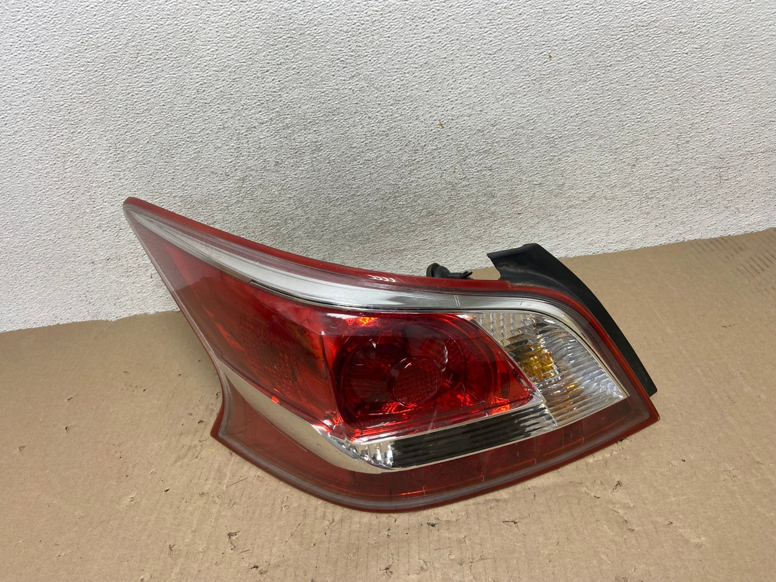 2013 2014 2015 Nissan Altima Left Driver LH Side Tail Light AG6941 LK0