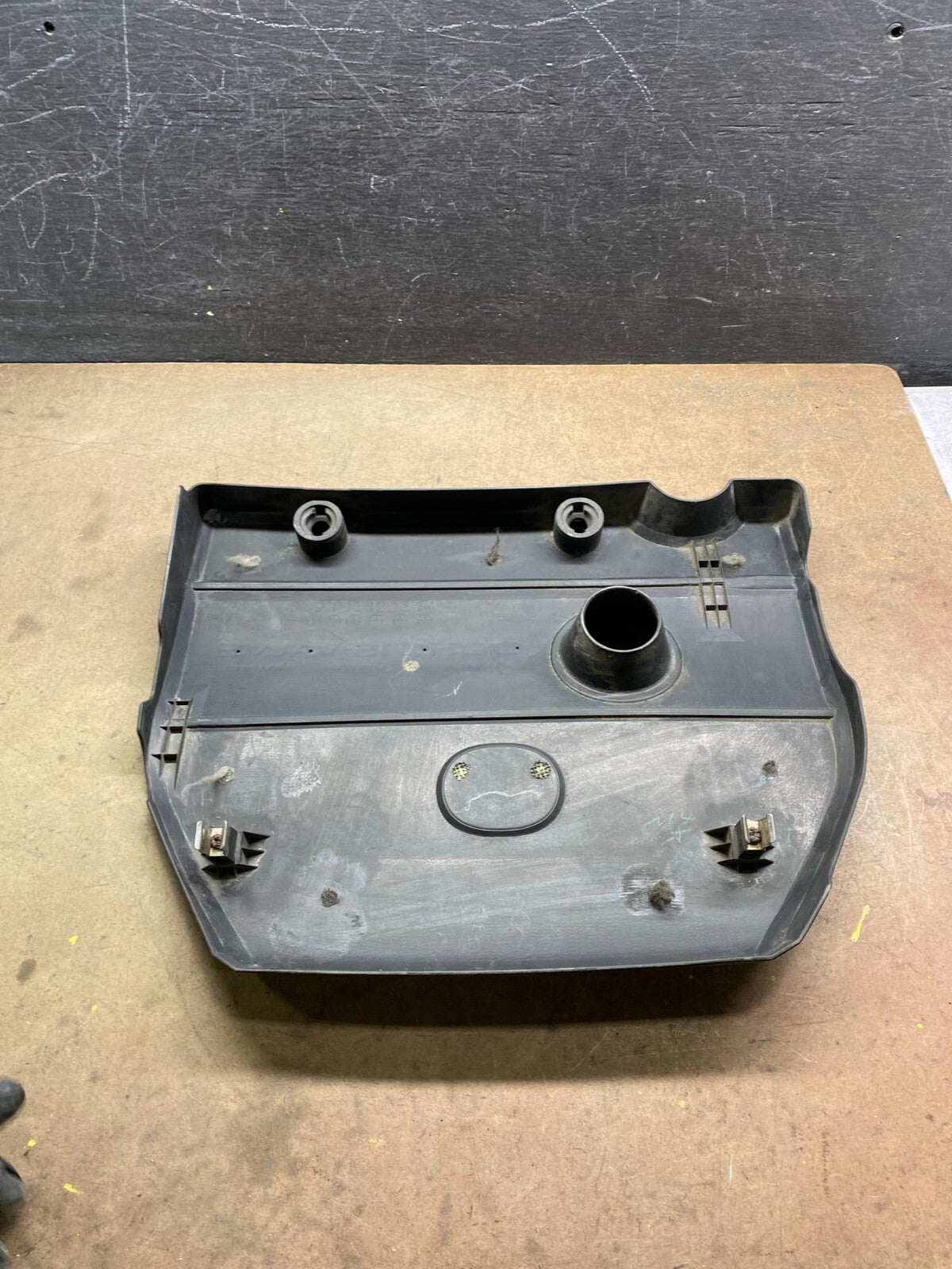 2004 to 2009 Mazda 3 DOHC 16 VALVE Engine Shield Top Cover M3116 PS5