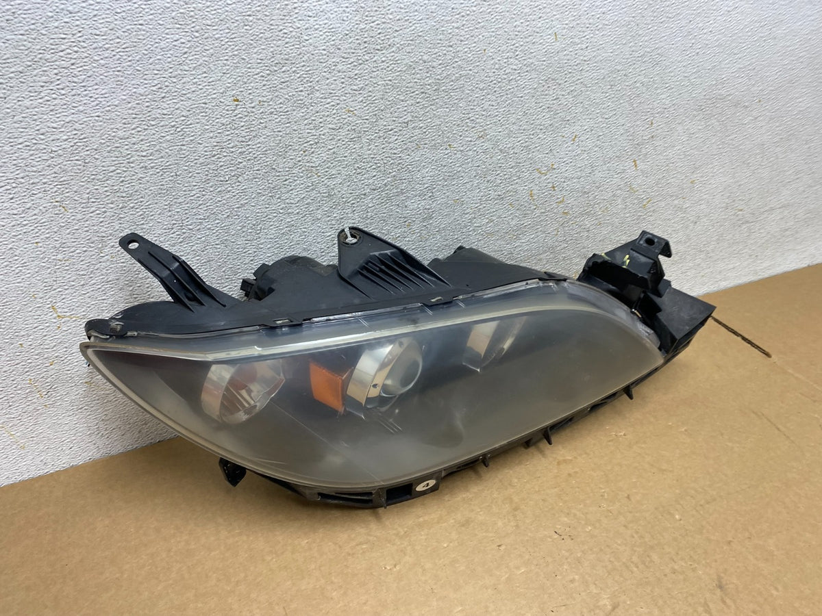 2004 to 2009 Mazda 3 Sedan Right Passenger Rh Side Headlight AI2619 DW2