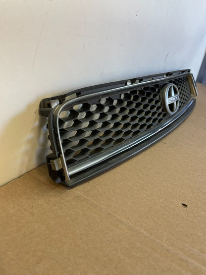 2005 to 2010 Scion TC Front Upper Grill Grille AH0320 DG2