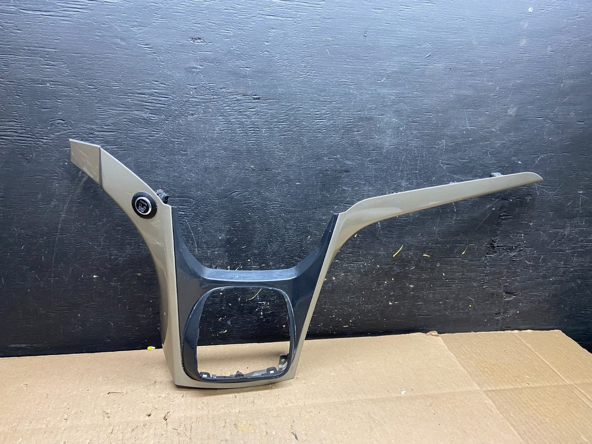 2013 - 2016 Ford Escape Center Dash Radio Gear Shifter Panel Bezel Trim t6216 DG0