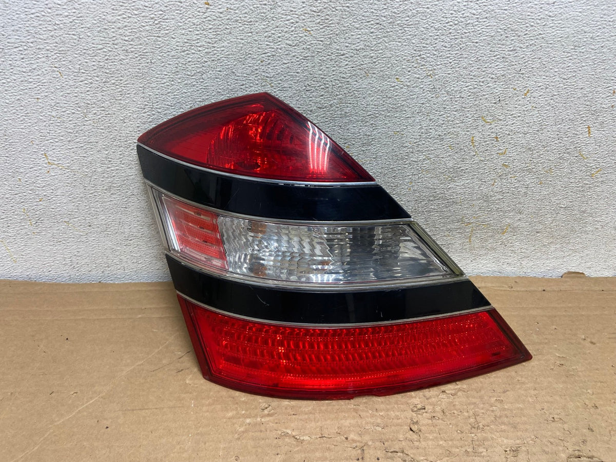 2007 - 2009 Mercedes-Benz S-Class Tail Light Left Driver LH Side AH9194 LK0