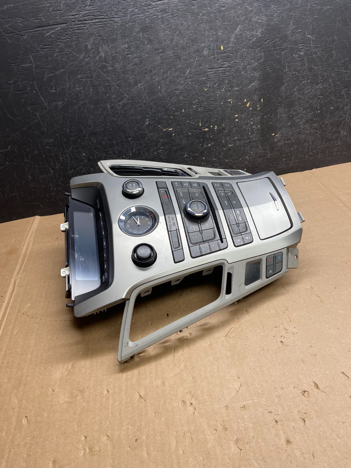 2009-2013 Cadillac CTS A/C Heater Radio Climate Control Panel Bezel OE AI6348 DG1