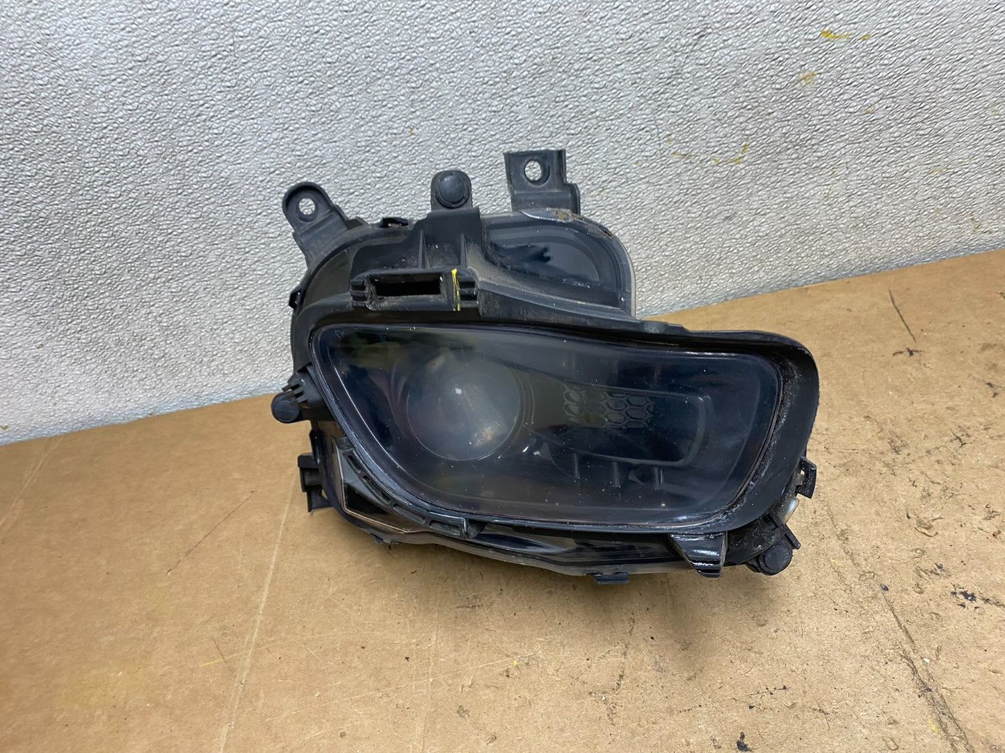 Halogen 2014-2017 Jeep Cherokee Left Driver LH Side Lower Headlight X6797 GD1