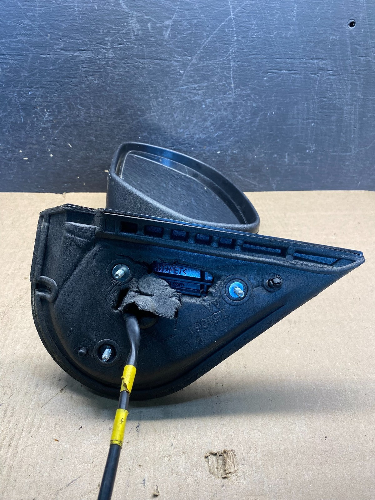 2007 to 2013 Chevrolet Tahoe Silverado Suburban Left Driver Mirror AG3487 MS3