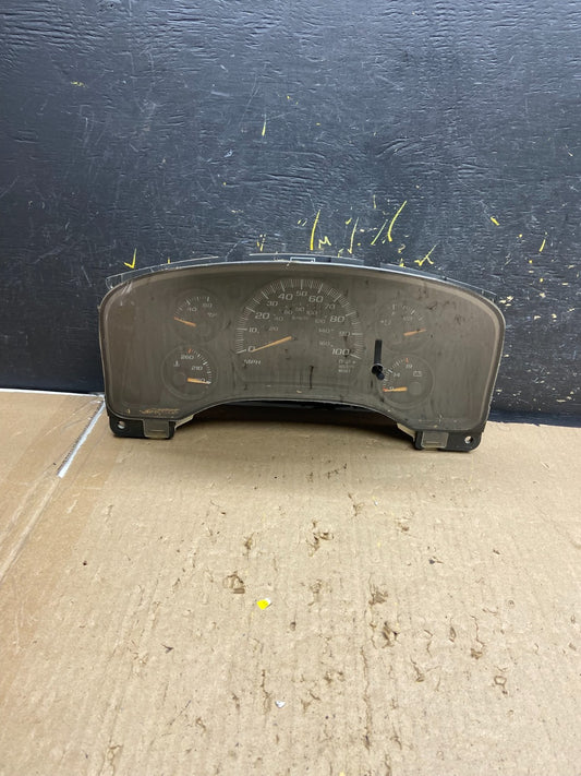 2004 to 2007 Chevrolet Express Speedometer Cluster Gauge OEM  AB5533 DG0