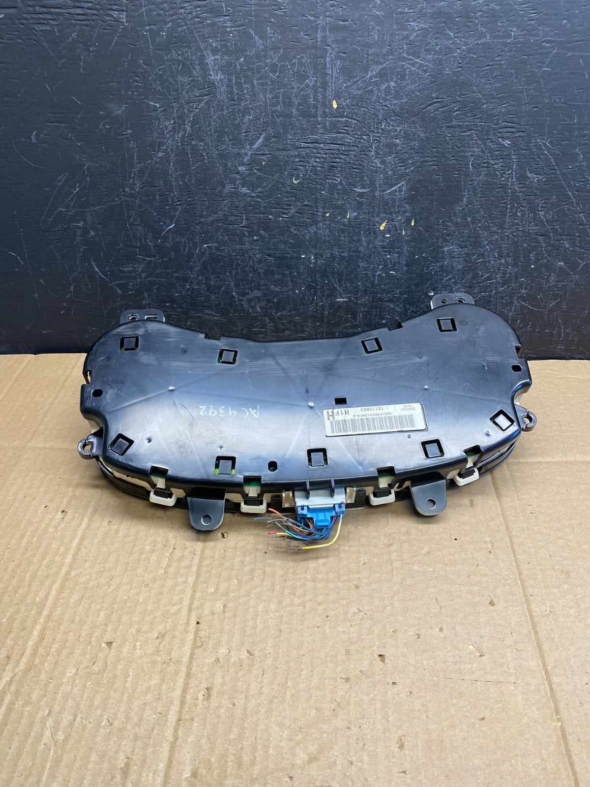 2002 to 2004 GMC Envoy Speedometer Cluster Gauge AC9392 DG5