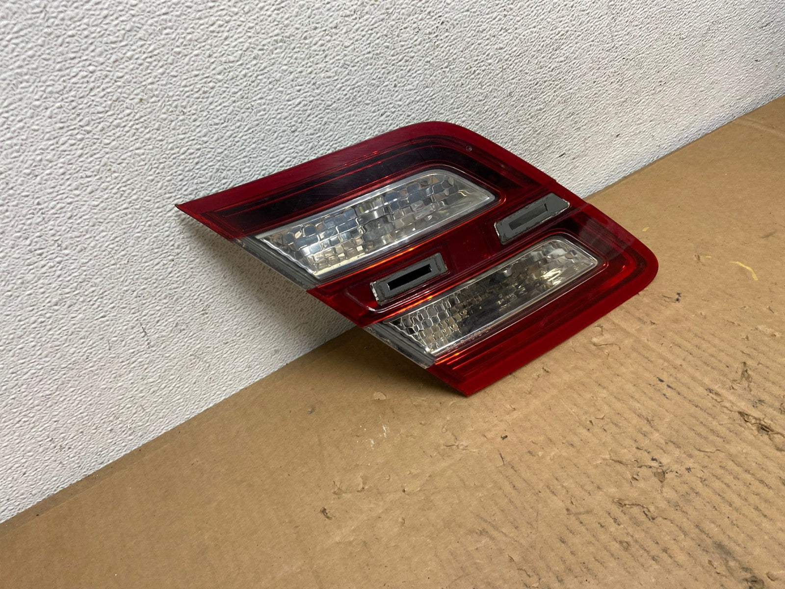 2013 to 2018 Ford Taurus Left Driver Lh Side Tail Light Inner AD1042 LK2