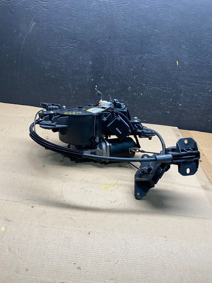2007-2014 Kia Sedona Left Electric Power Sliding Door Motor Regulator N7371 DG4