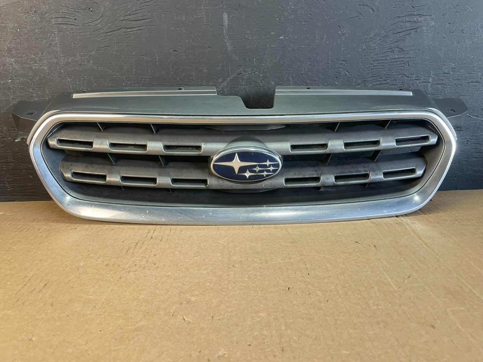 2005 to 2007 Subaru Legacy Outback Front Grill Grille AD0201 DG0
