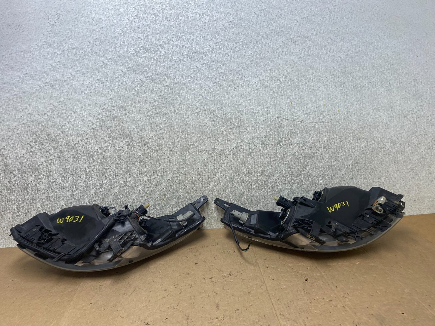Sedan 2007 2008 2009 Nissan Altima Left+Right Set Headlights W9031 DW11