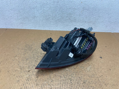2015 2016 2017 Chrysler 200 Sedan Left Driver LH Side Tail Light AE2834 LK5