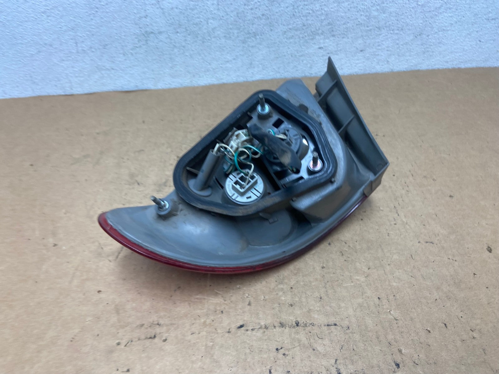 1998 1999 2000 Toyota Corolla Left Driver Lh Side Tail light AD4795 LK3