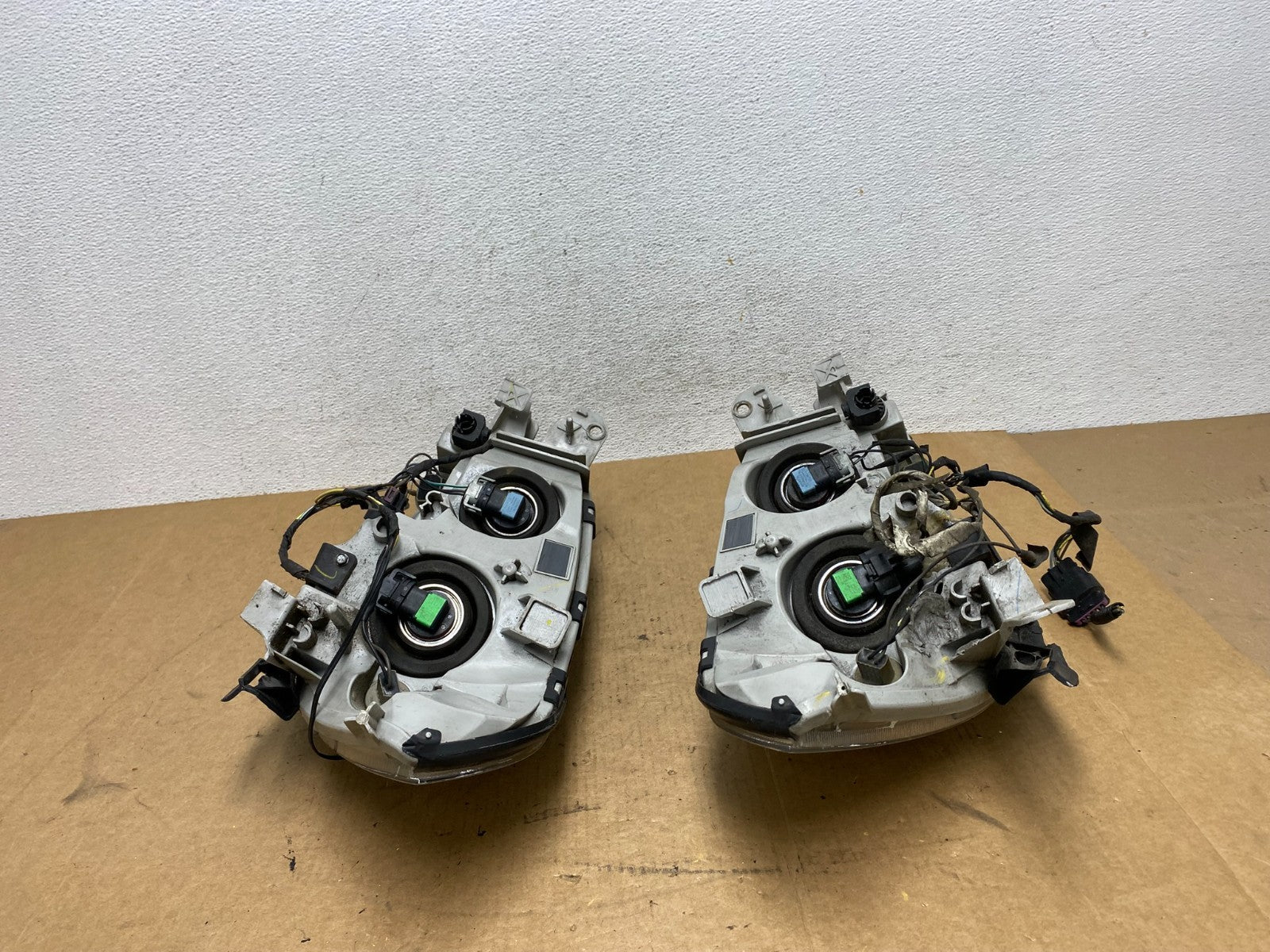 2008 to 2012 Chevrolet Malibu Left+Right Side Set Headlights AE3263 DW15