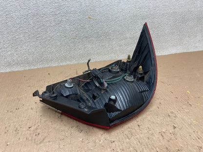 2002-2003 Mitsubishi Lancer Right Passenger RH Tail Light OEM Y0485 DG4