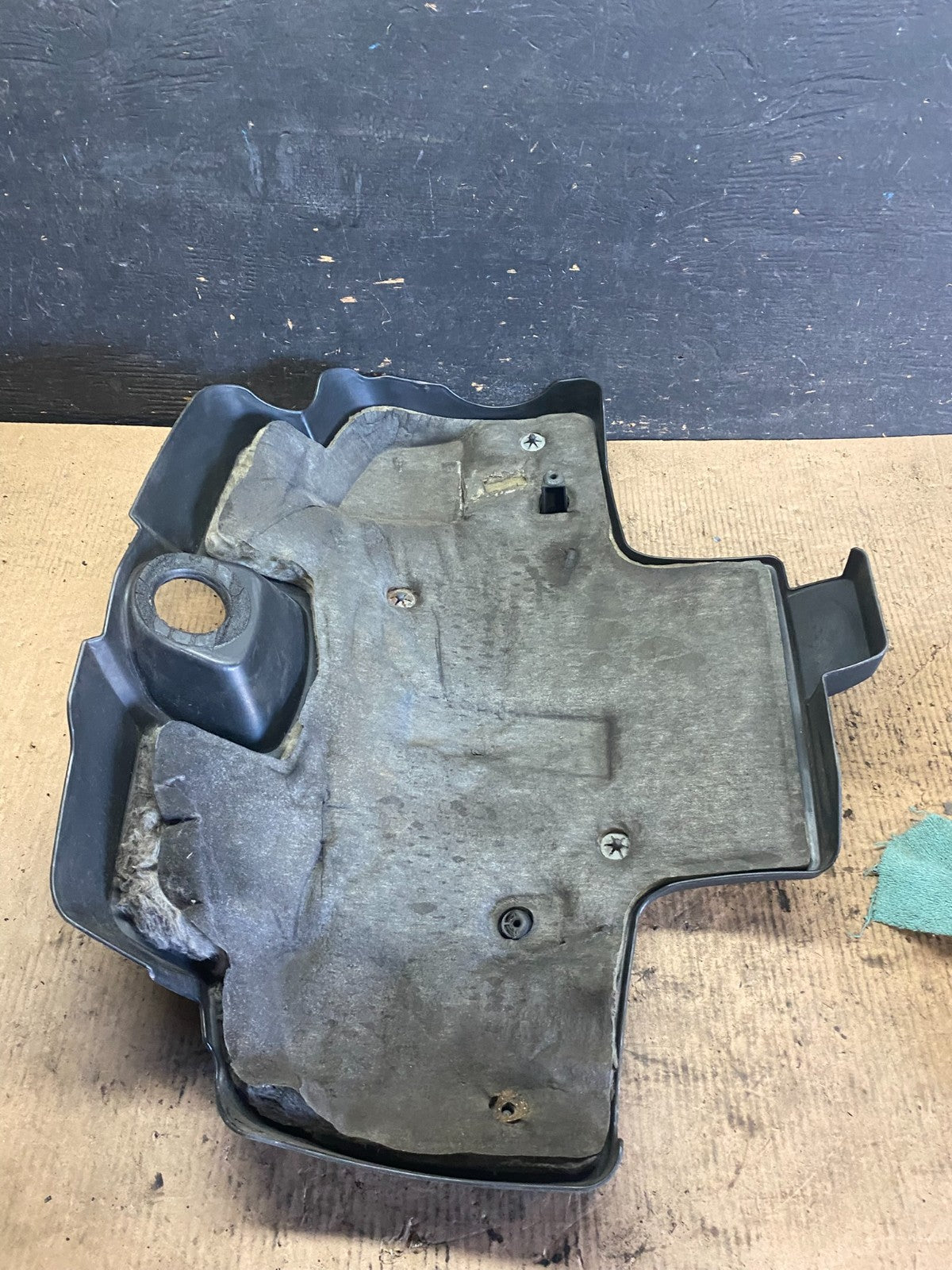 2006 2007 2008 Buick Regal 3.8L Engine Motor Cover Oem P6352 DG7