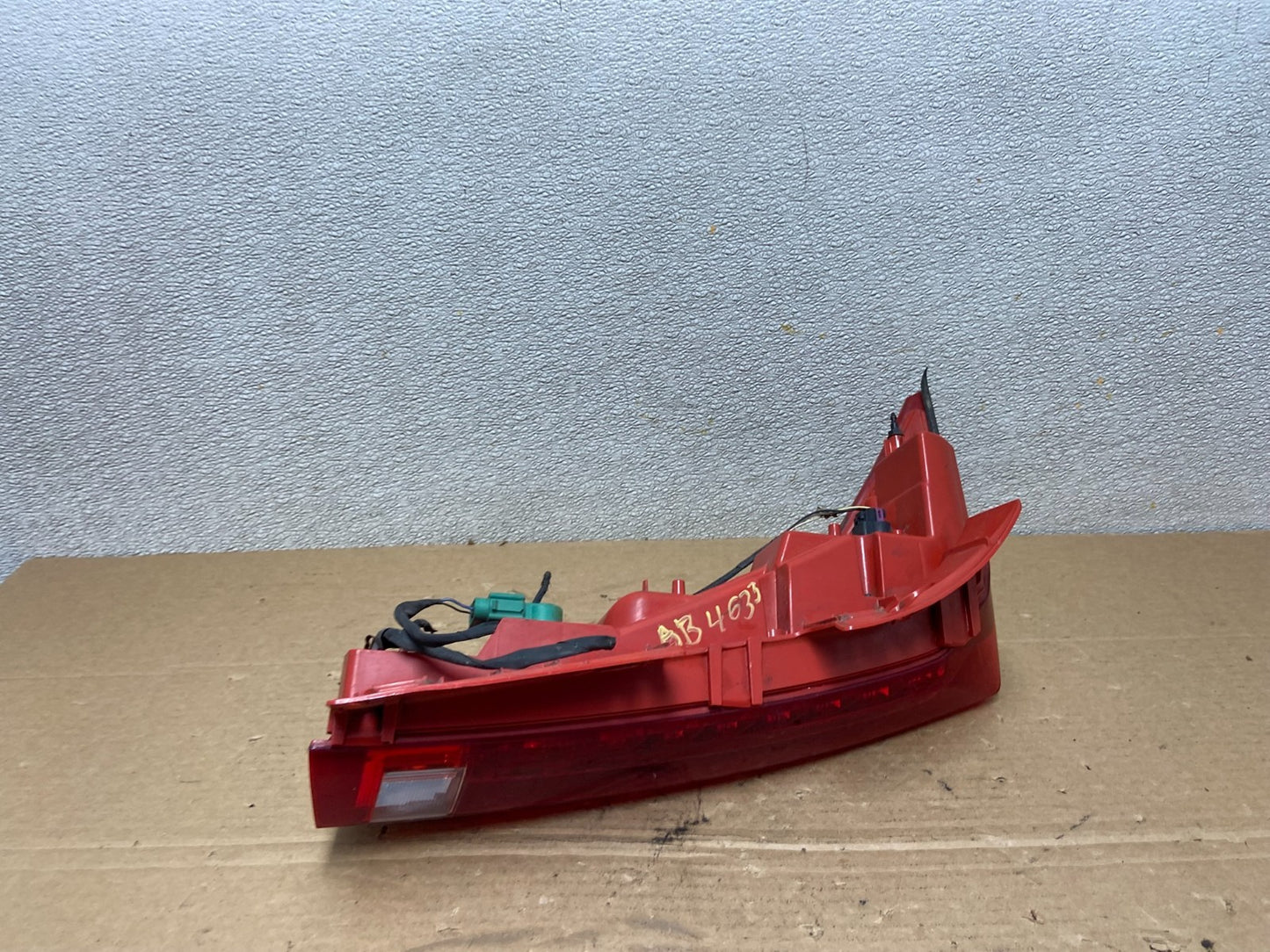 2010 to 2016 Cadillac Srx Right Passenger Rh Side Tail Light OEM AB4633 LK4