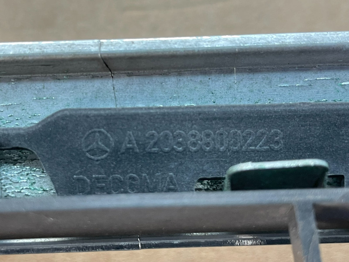 2005-2007 Mercedes W203 C230 C320 C350 Front Upper Grill Grille AH0327 DG4