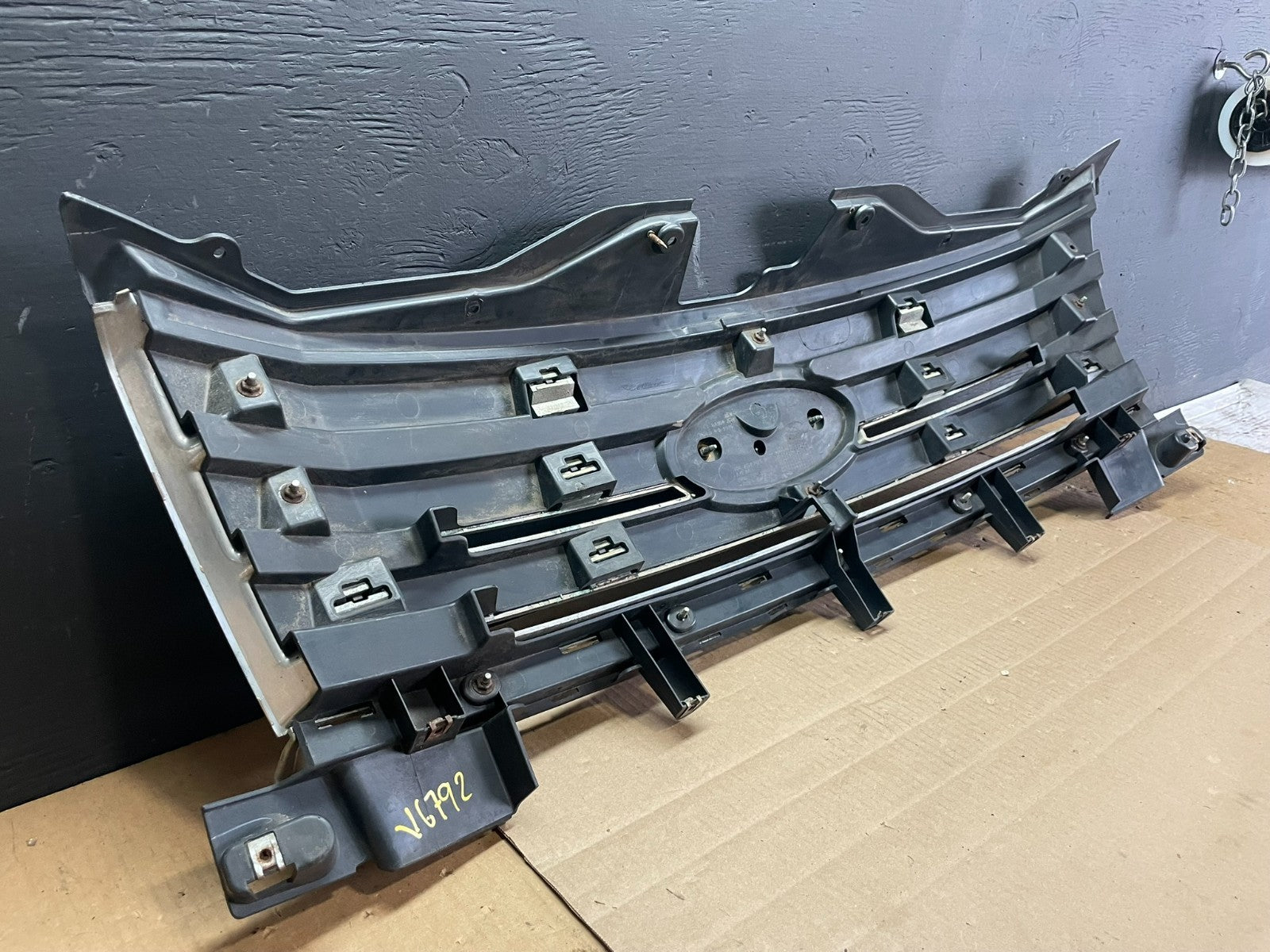 2007 2008 2009 2010 Ford Edge Front Upper Chrome Grill Grille Oem AB7644 DG7