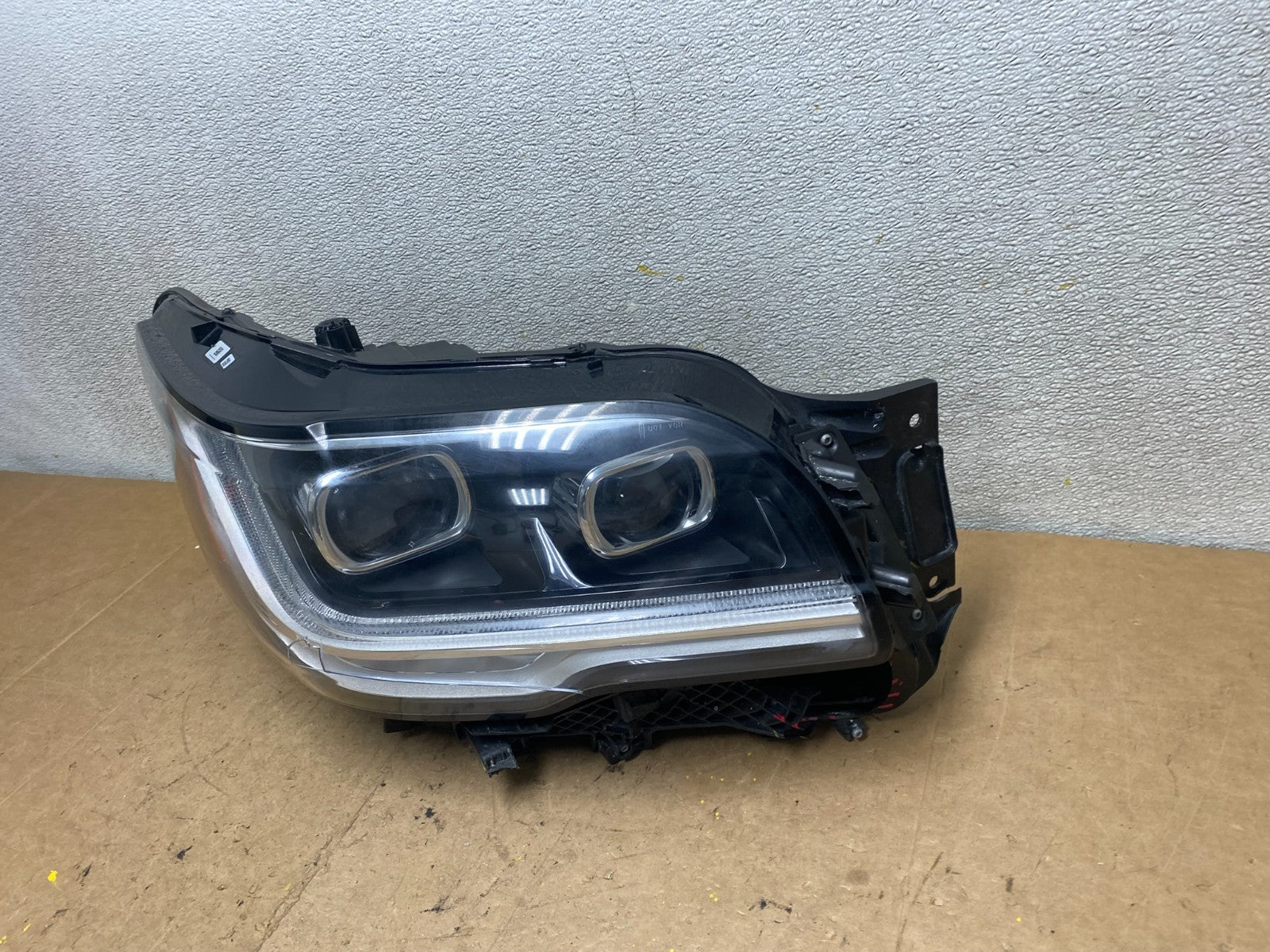 2022-2024 Lincoln Navigator Right Passenger RH LED Headlight Oem X7045 DW1