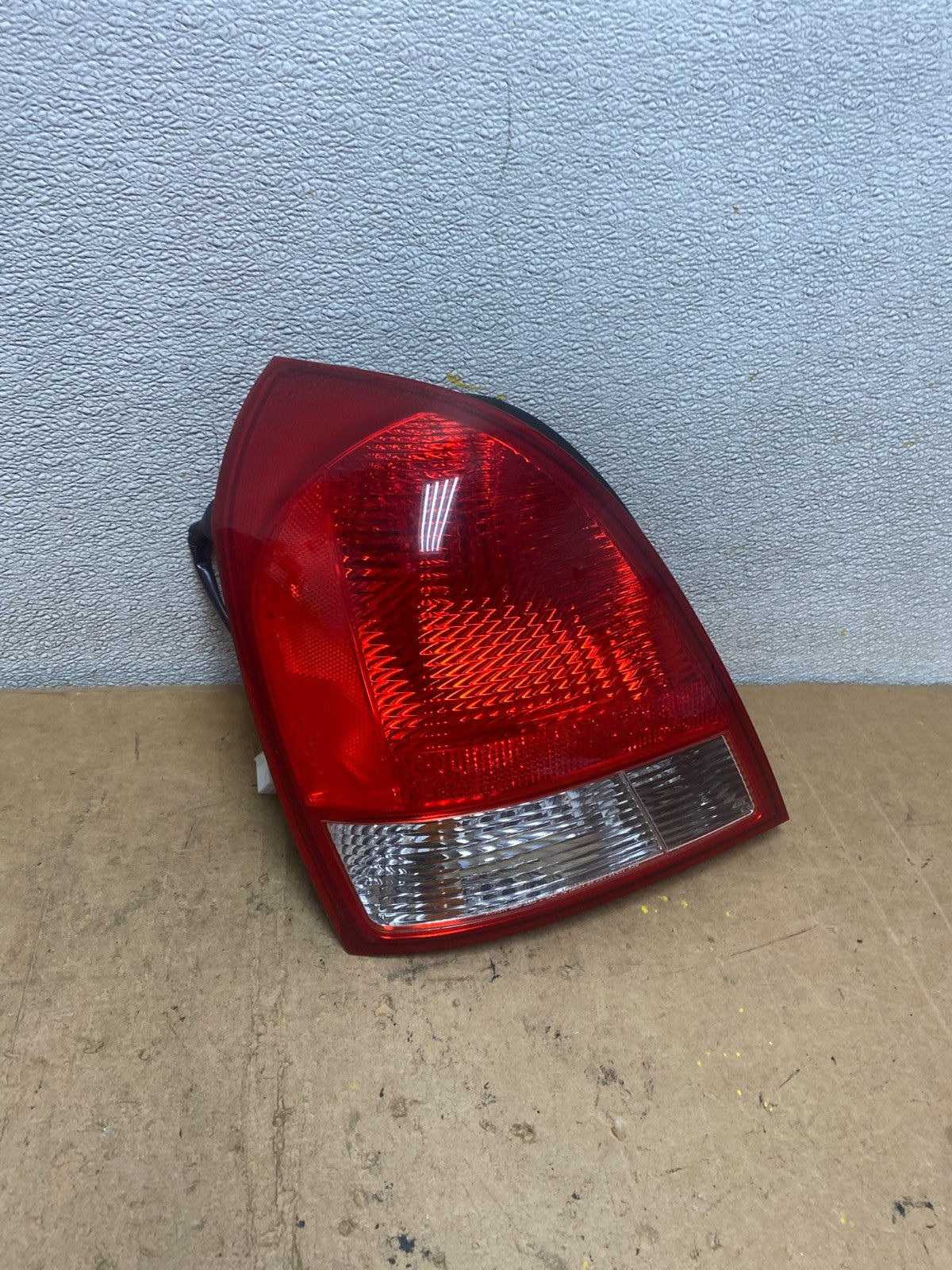 2001-2003 Sedan Hyundai Elantra Left Driver Lh Side Tail Light Oem X7287 DW2