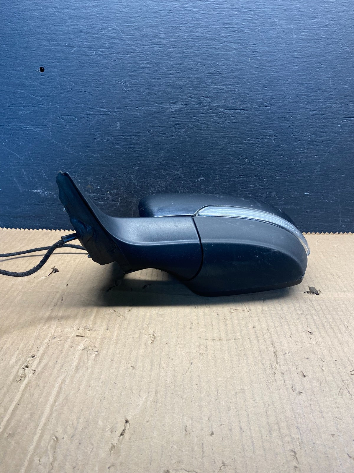 2011-2016 Volkswagen Jetta Sedan Left Driver View Door Mirror ac7901 DG3