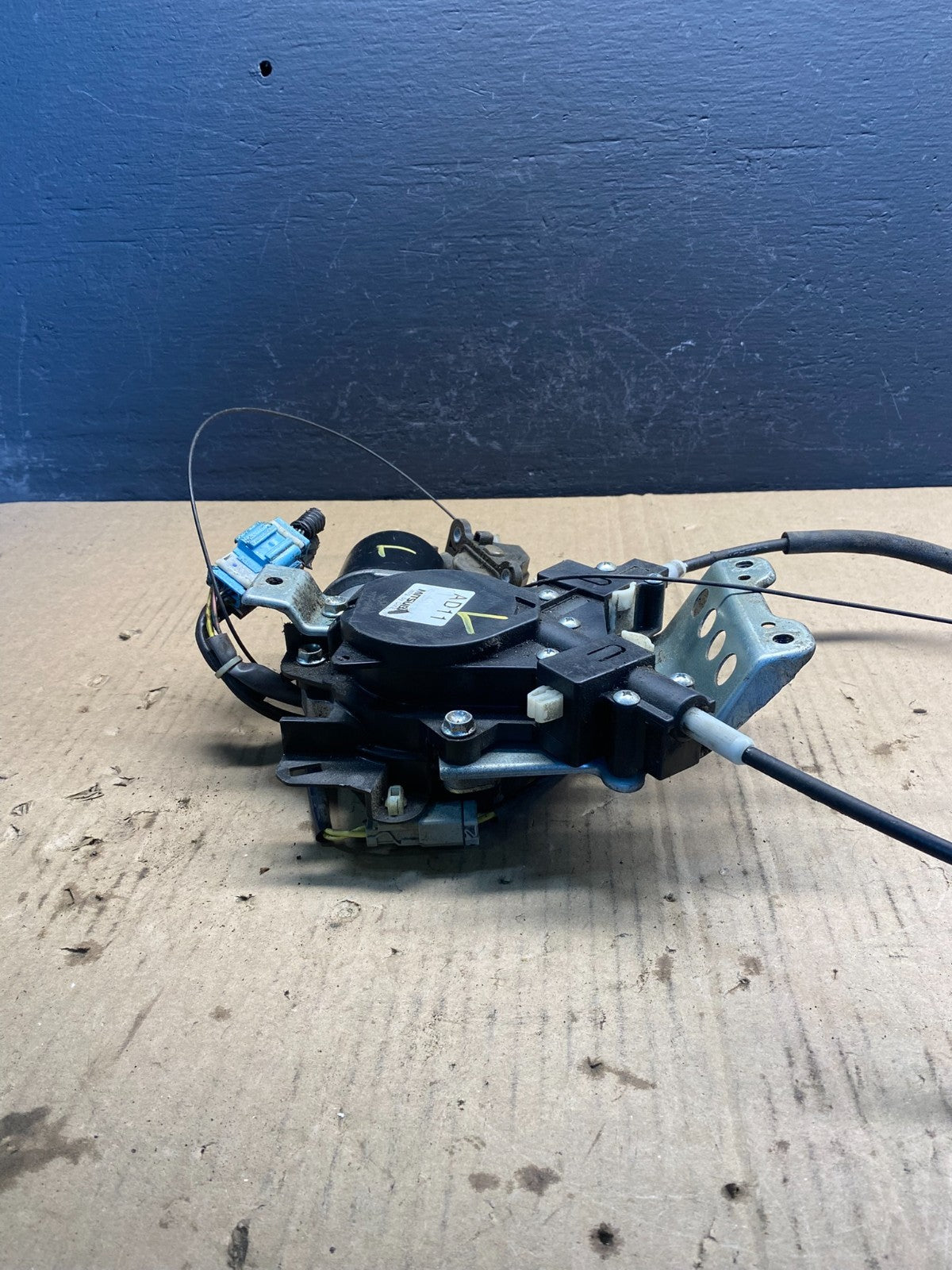 2005 - 2010 Honda Odyssey Rear Left Sliding Door Lock Actuator Motor AC1001 DG2