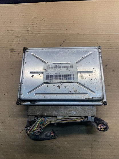 2003-2006 Chevrolet Tahoe Silverado Engine Control Unit Module ECM ECU AF0086 DW0