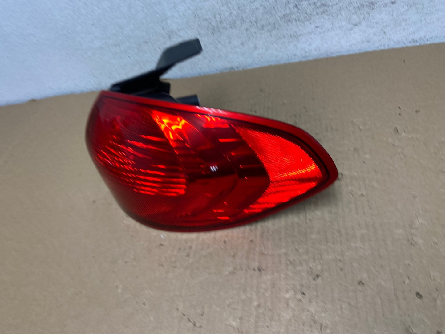2008 to 2014 Subaru Tribeca Right Passenger RH Side Tail Light AF7397 LKwwww1