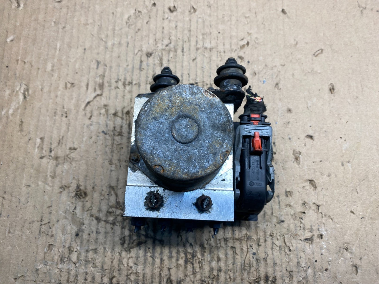 2009 to 2010 Audi A4 A5 ABS Anti-Lock Brake Pump 8k0614517BO v0774 DG4
