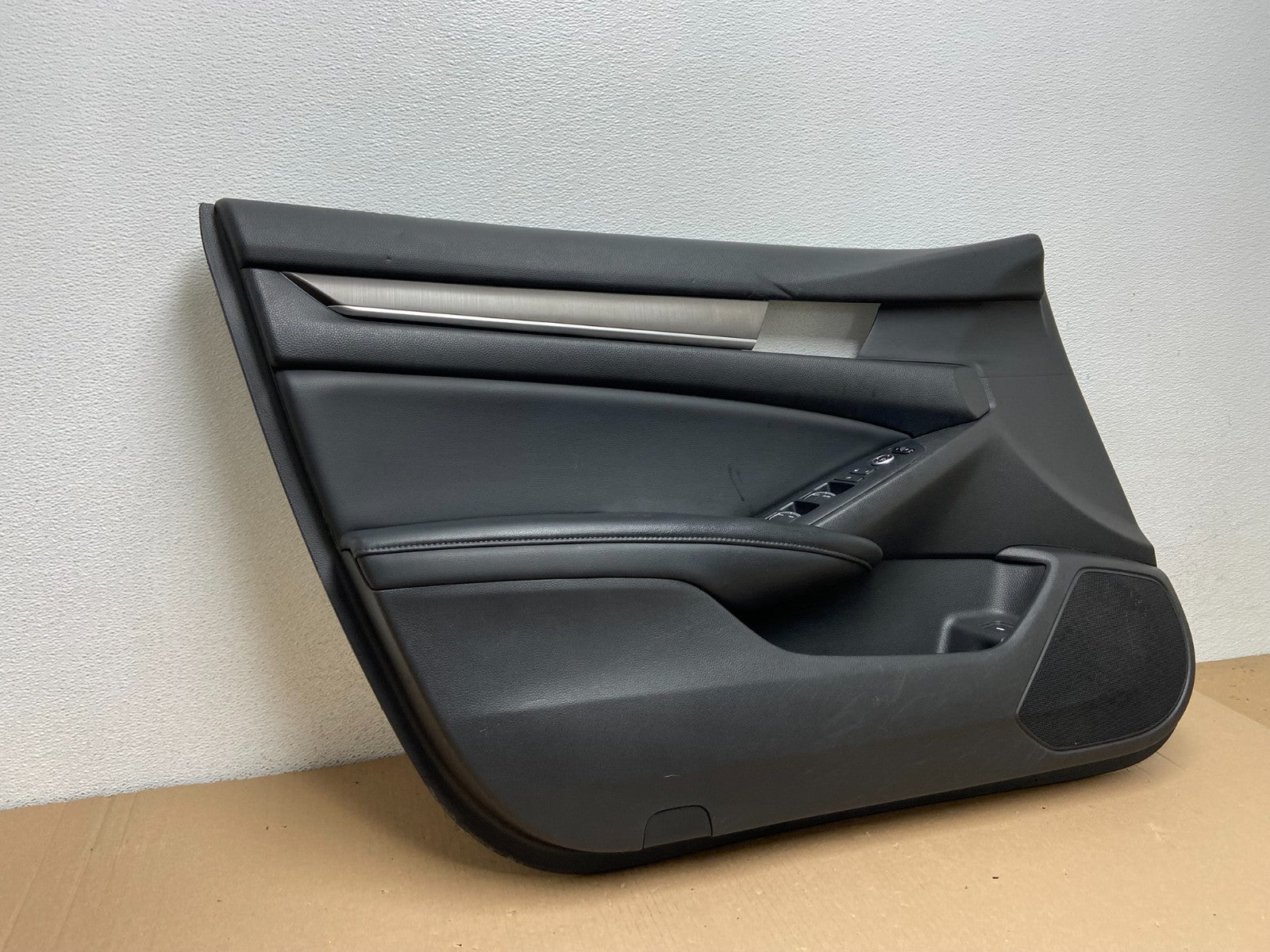 2018-2020 Honda Accord Front Left Driver LH Side Door Panel af3019 DG2