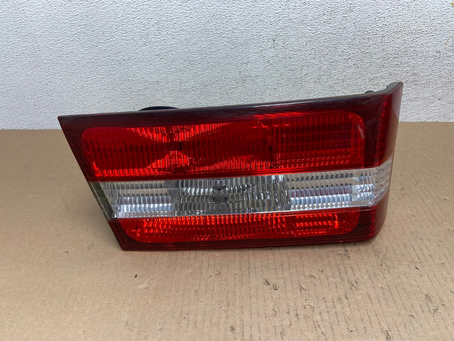 2000 2001 Lexus ES300 Inner Left Driver LH Side Tail Light AE7276 LK0