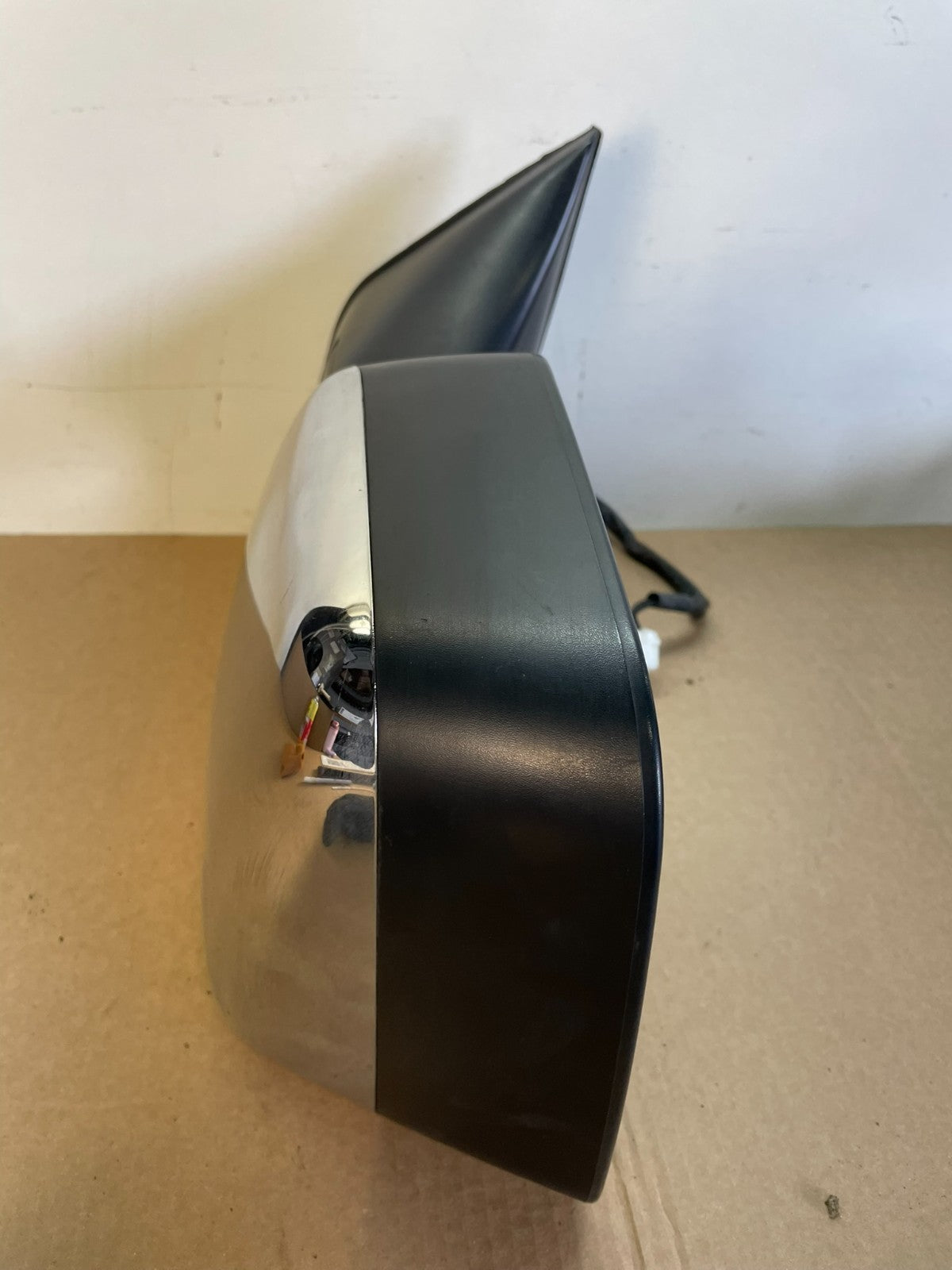 2004 to 2015 Nissan Titan SE Left Driver LH View Door Mirror AH6273 DW8
