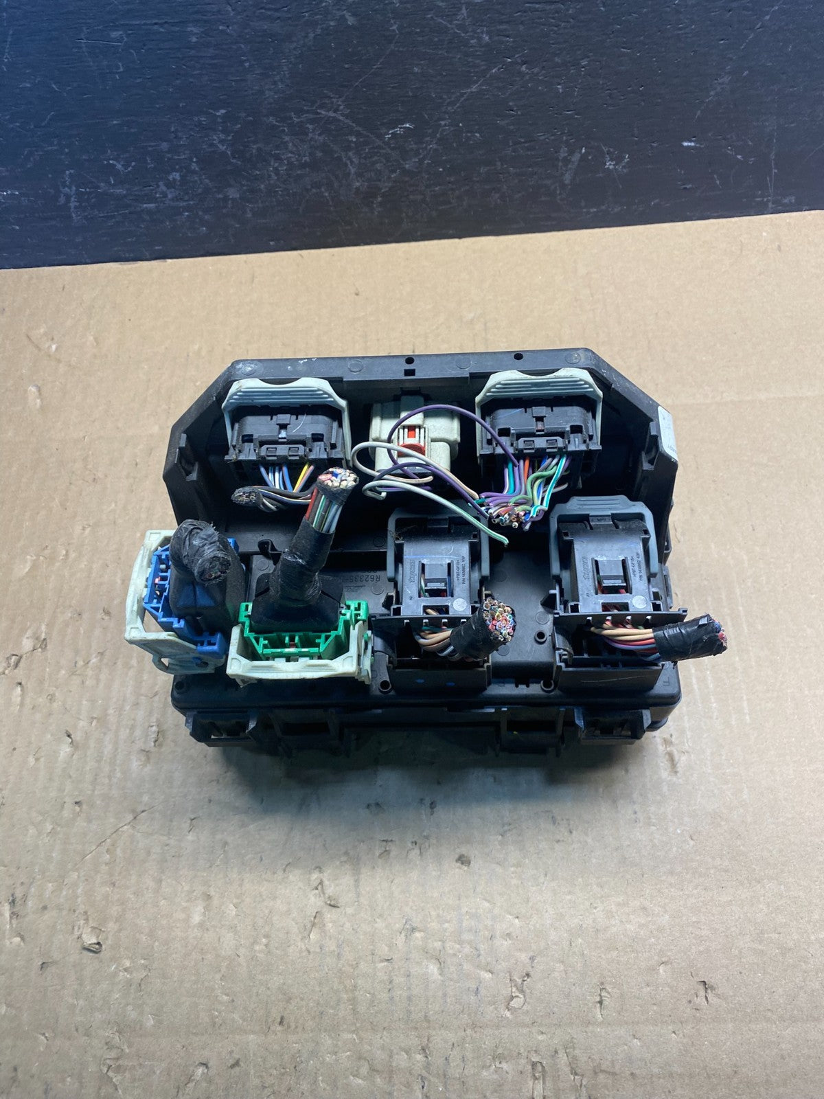 2009 2010 Liberty Nitro TIPM Power Integrated Fuse Box Module AC2645 DW0