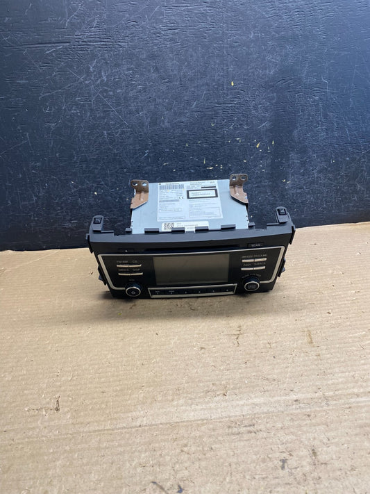 2013 to 2015 Nissan Altima Radio Screen Receiver AM-FM CD Player AH3869 DG0
