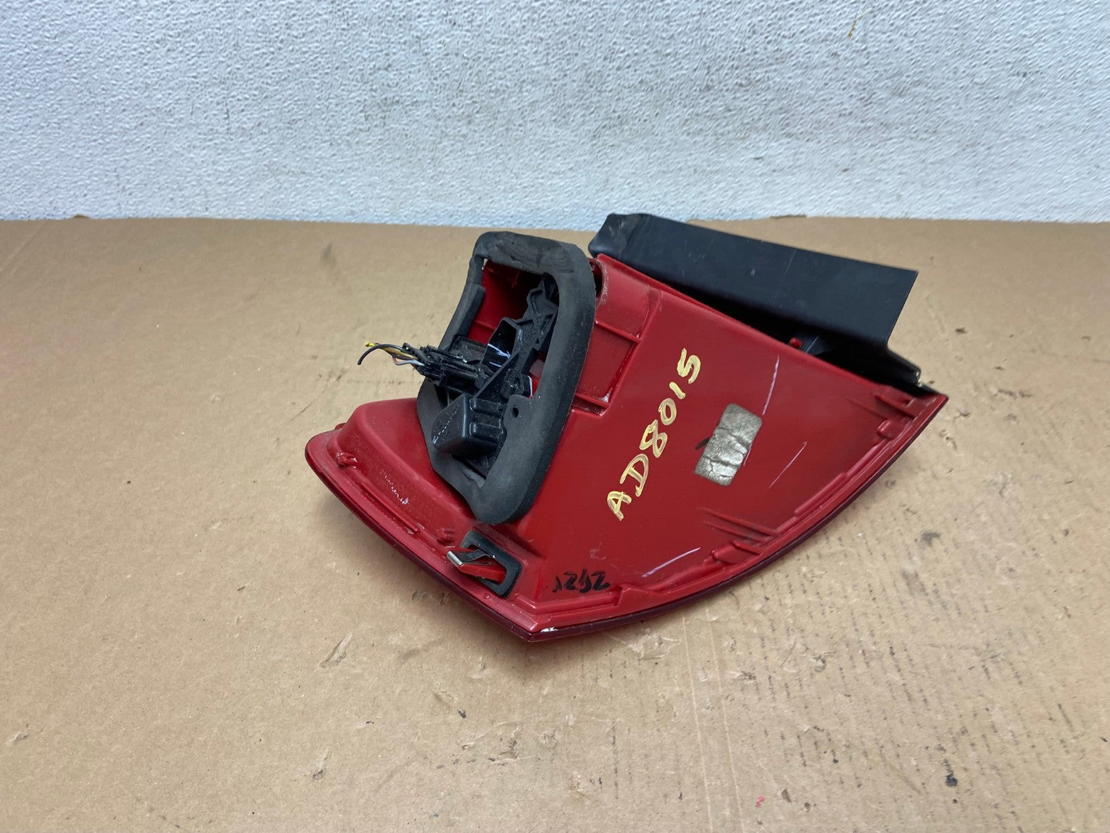 2011 to 2014 Volkswagen Jetta Right Passenger Rh Side Tail Light AD8015 LK4