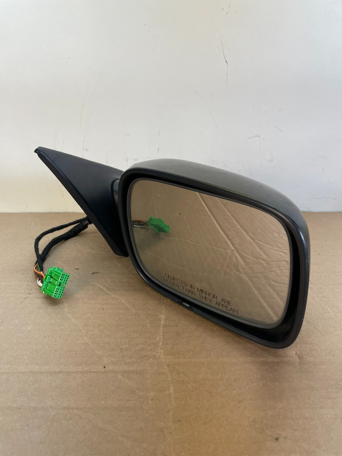 2004 - 2005 Volvo XC70 V70 Right Passenger RH Side View Door Mirror AG7860 DW2