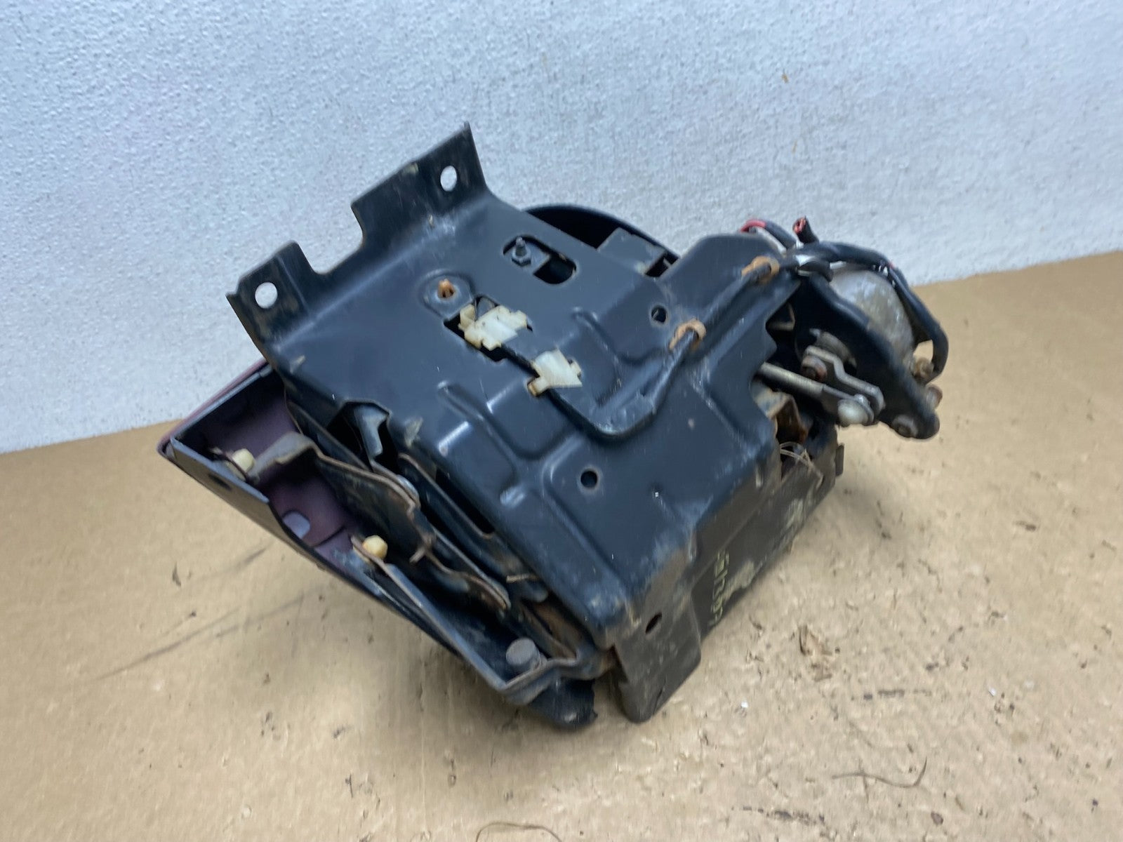1991 to 1993 Mitsubishi 3000GT Left Driver Side Headlight AG130710