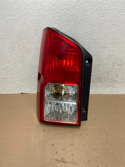 2005 to 2012 Nissan Pathfinder Tail light Left Driver Lh Side AG3421 PS0