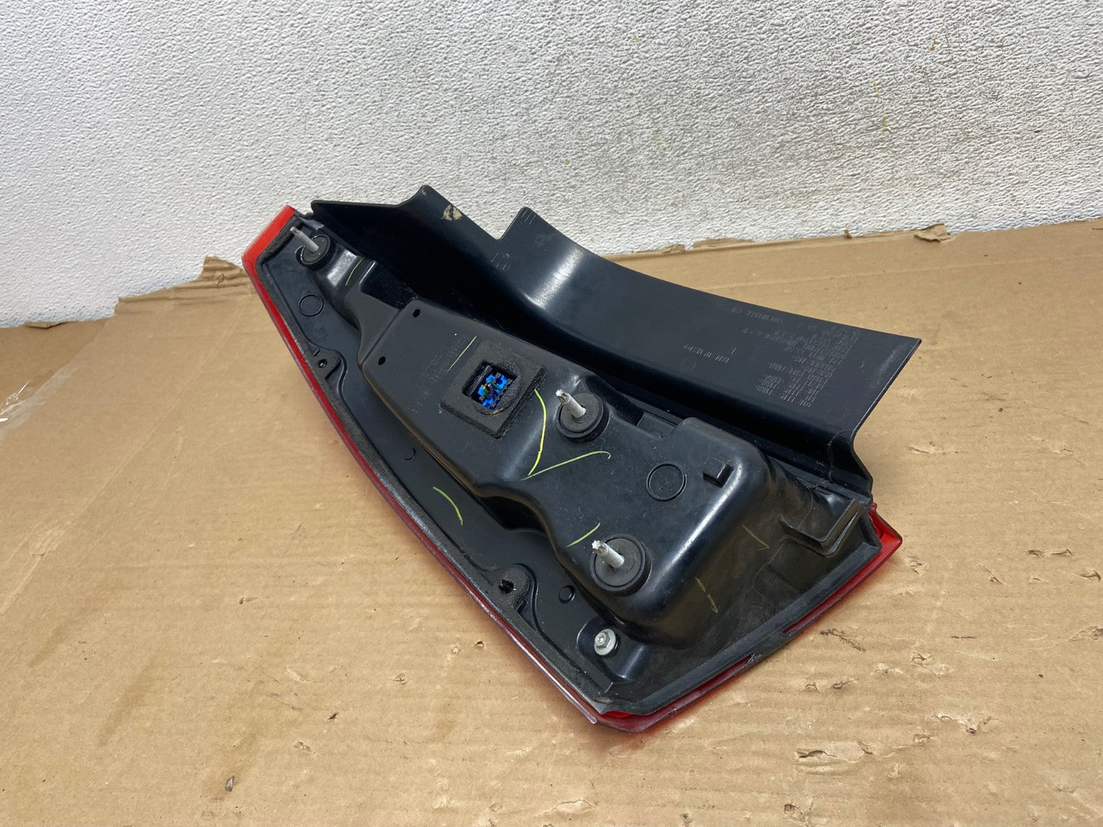 2008 to 2013 Cadillac CTS Right Passenger Side Led Side Tail light AG9208 LK4