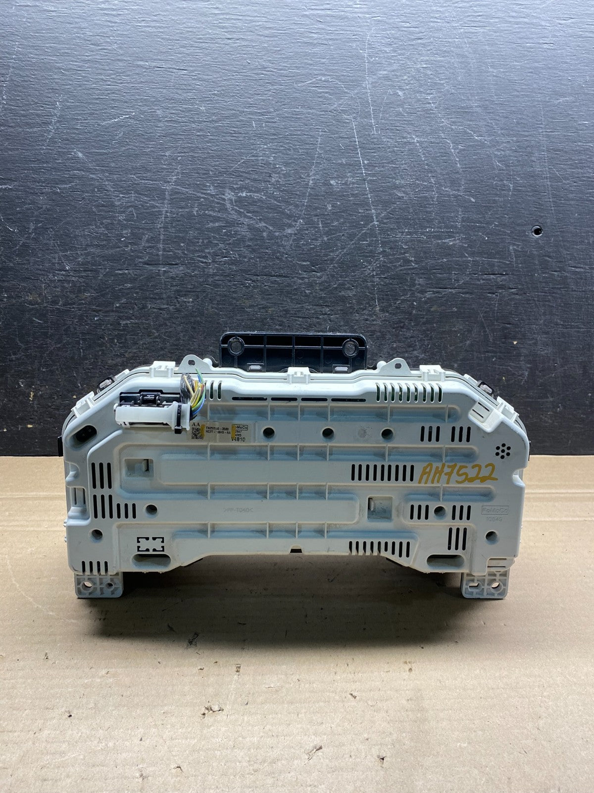 2017 2018 2019 Ford E350 VAN Gauge Speedometer Cluster ah7522 DG3
