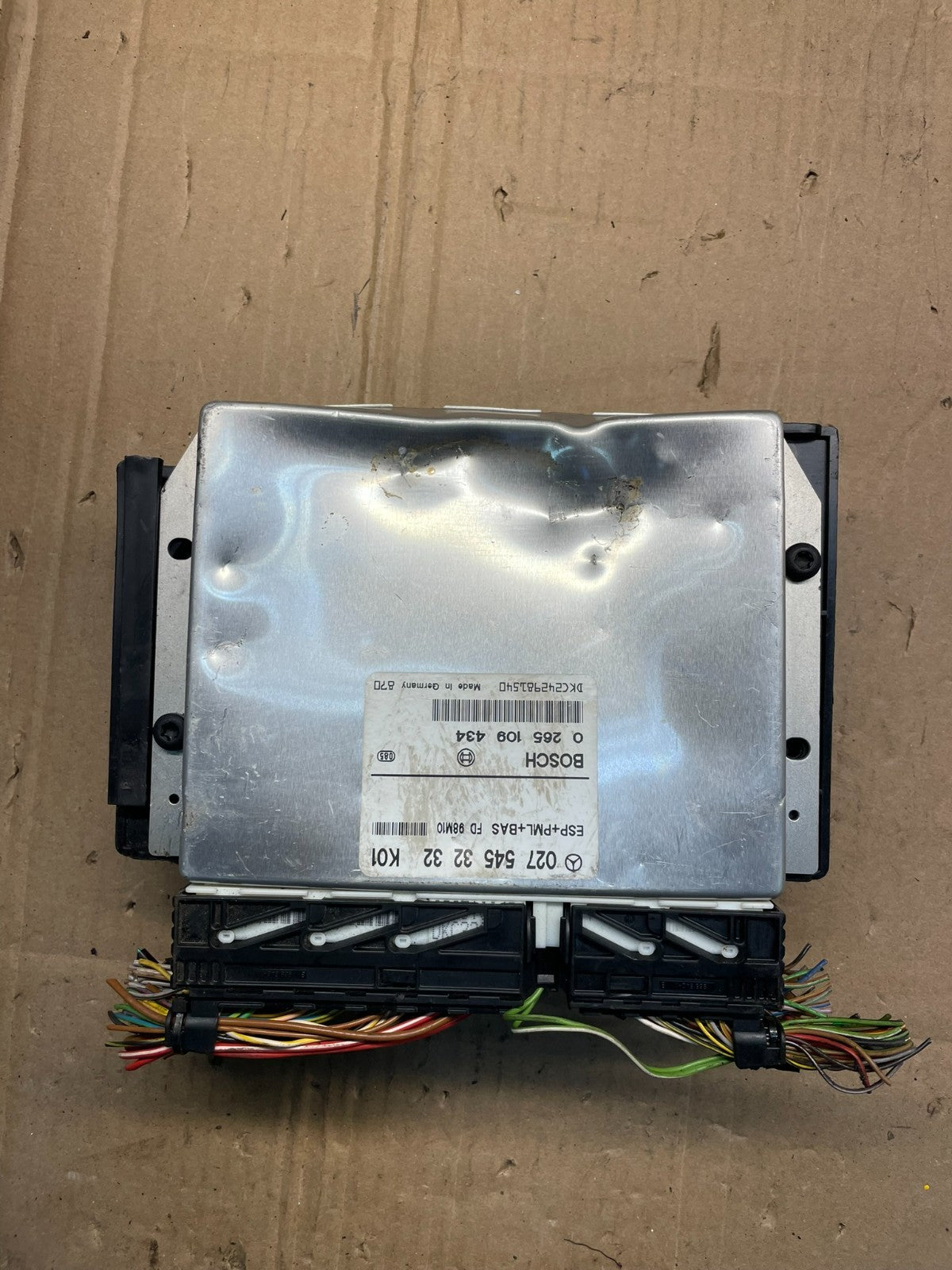 1998 - 2000 Mercedes R129 SL500 S500 ECU ECM Engine Control Module OEM S4548 DG2