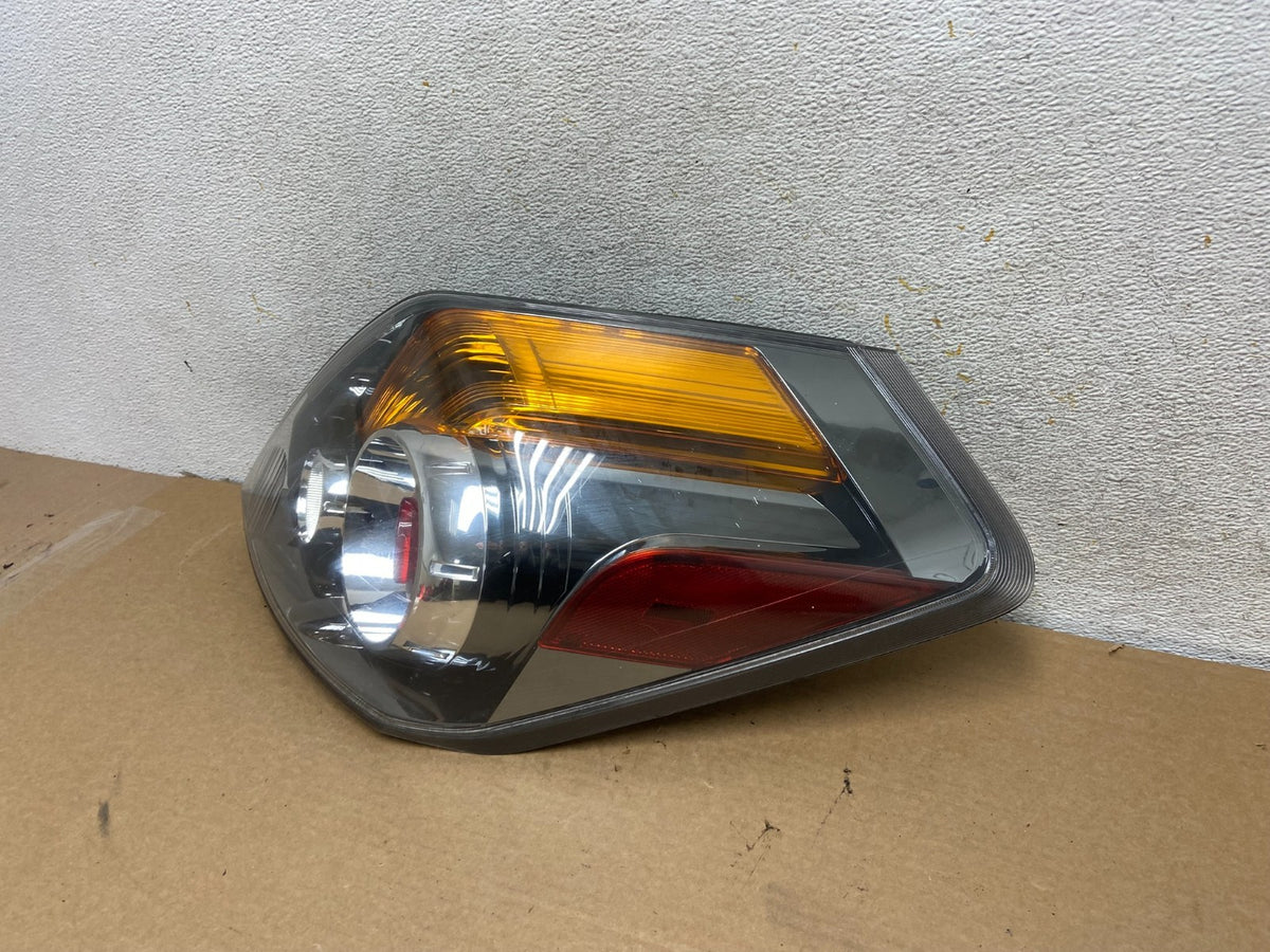 2007 to 2012 Nissan Altima Right Passenger Rh Side Tail Light AH4427 DW2