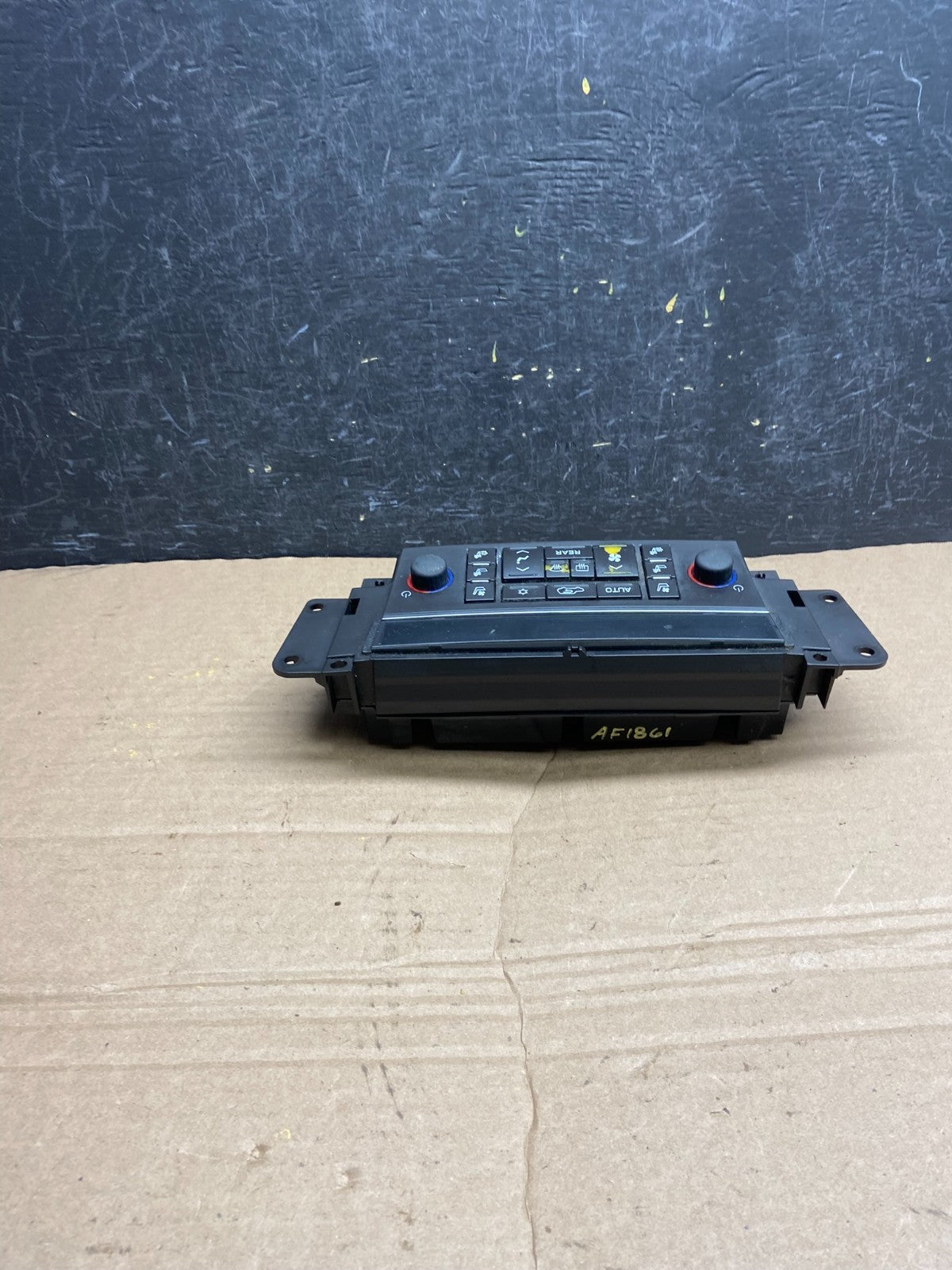 2007 to 2011 Cadillac Escalade AC Heater Climate Control Panel af1861 DG3